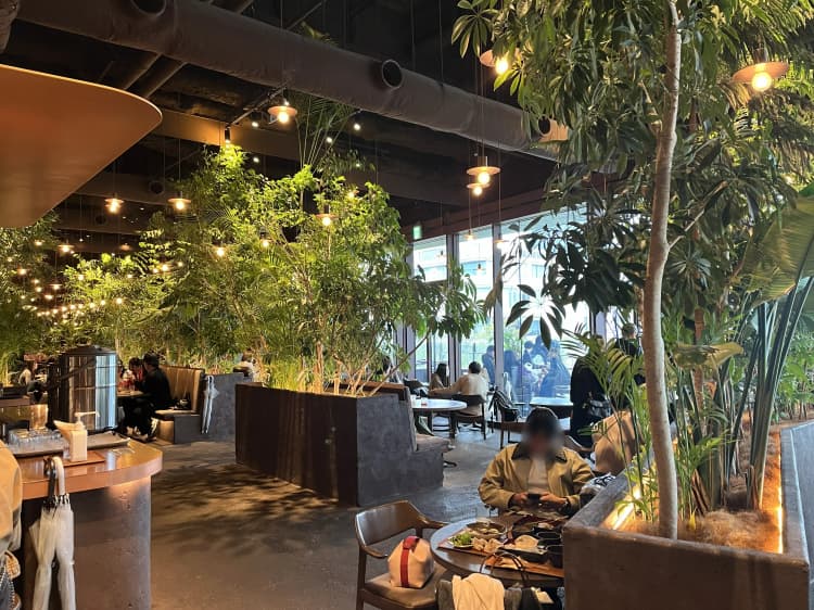 表参道で空間重視なら候補に入る。平日向きの GYRE.FOOD uni 作業レビュー のイメージ